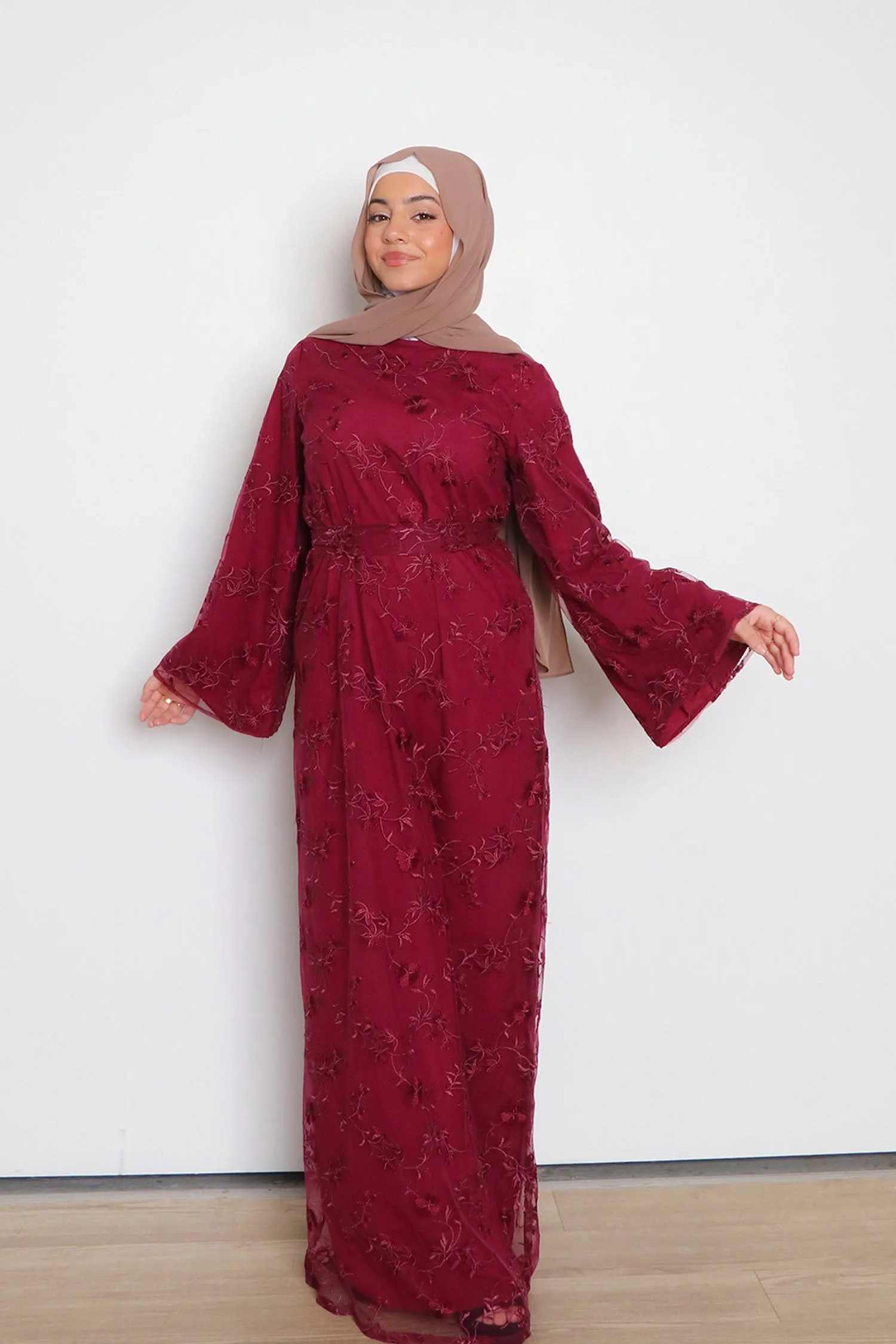 Inara Embroidery Dress- Mahogany