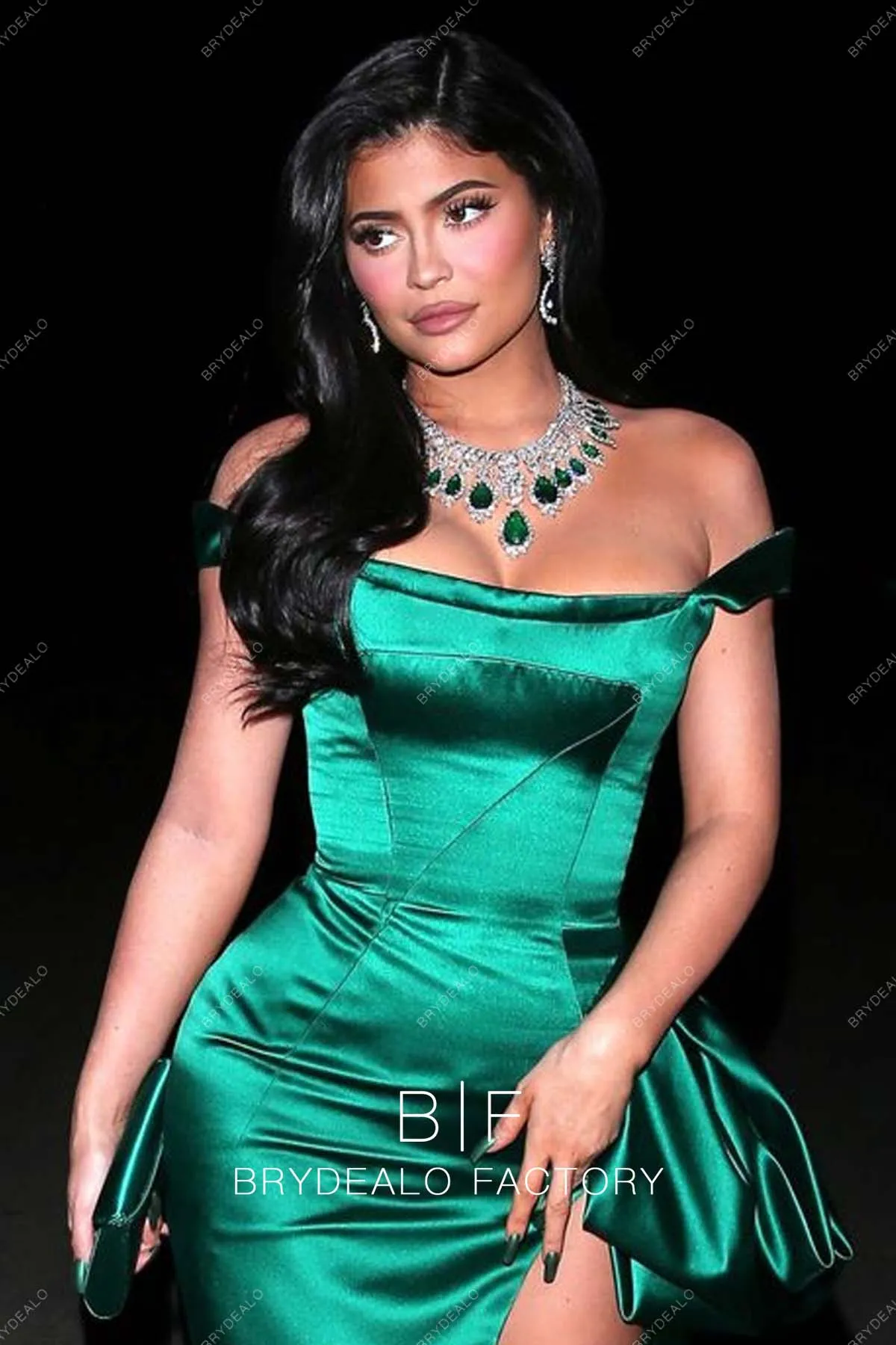 Kylie Jenner Dark Green Off Shoulder Slit Dress Christmas Eve, Autumn Winter 2019