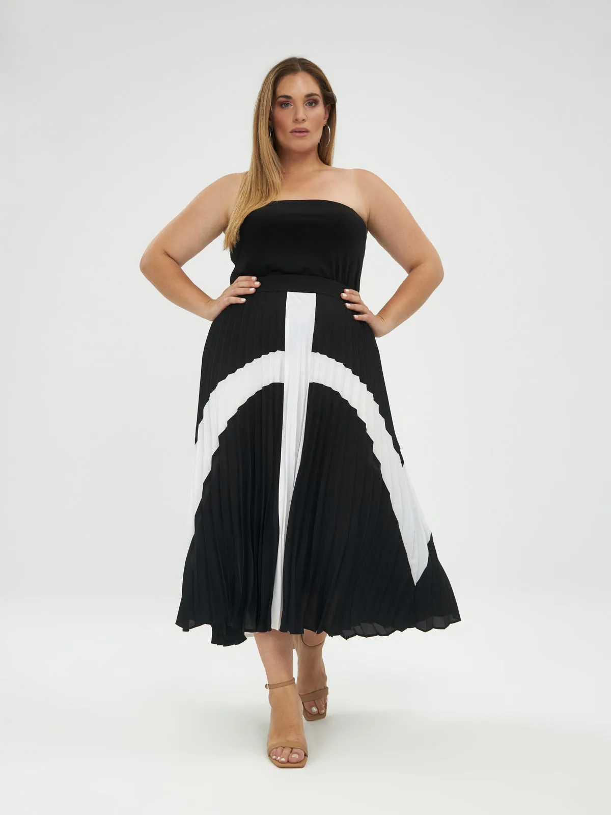 Mat Cross Black Skirt